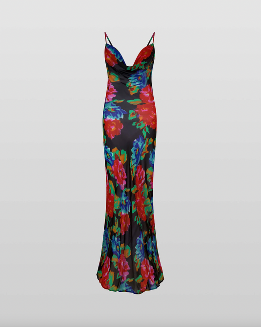 Vestido largo de color negro con flores azules rojas y verdes