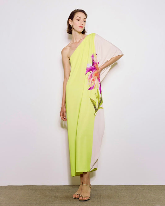 Vestido para boda de verano y primavera. Fresco y elegante. Disponible para alquilar en Valencia.