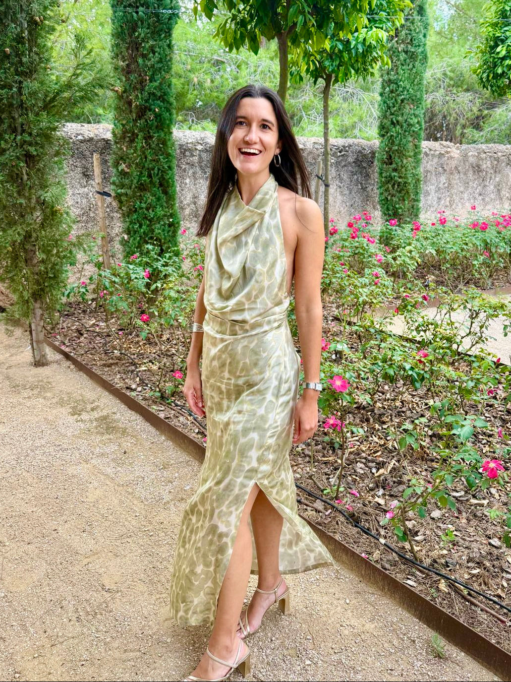 Vestido de fiesta, vestido de invitada, vestido dama de honor de la marca Cris Serra.