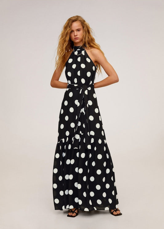 Maxi vestido de gasa negra con topos blancos para alquiler en España